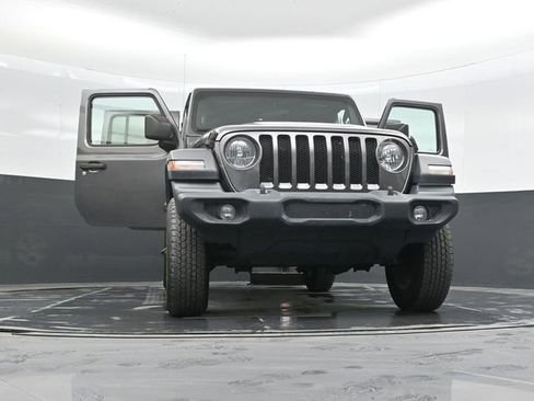 Used 2018 Jeep Wrangler Unlimited Sport S image 53