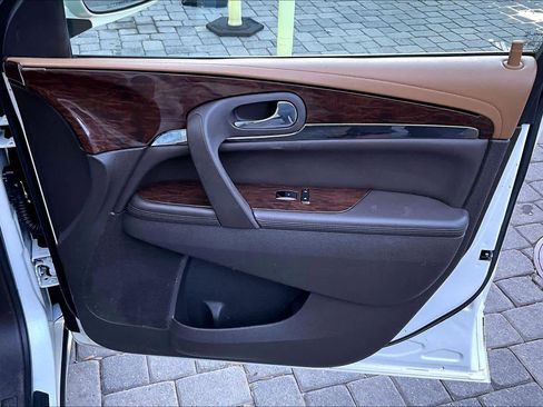 Used 2015 Buick Enclave Leather image 21