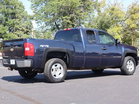 Used 2007 Chevrolet Silverado 1500 LT w/ 1LT Convenience Package image 5