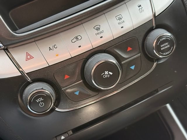 Used 2018 Dodge Journey SE w/ Blacktop Package FWD image 23