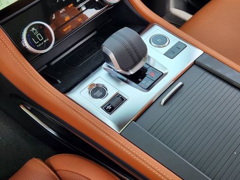 Used 2026 Jaguar F-PACE R-Dynamic S image 18