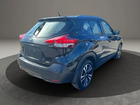 Used 2020 Nissan Kicks SV image 5