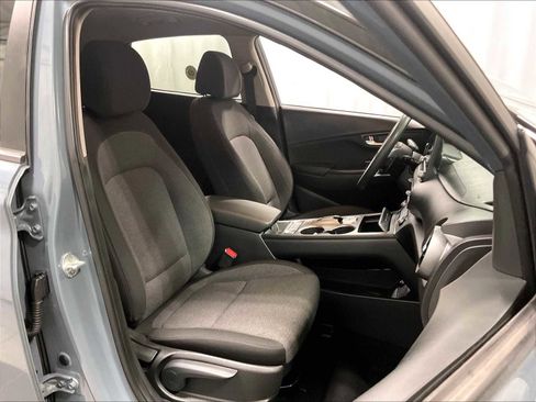 Used 2023 Hyundai Kona SE image 11