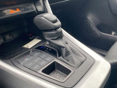 Used 2024 Toyota RAV4 XLE image 22