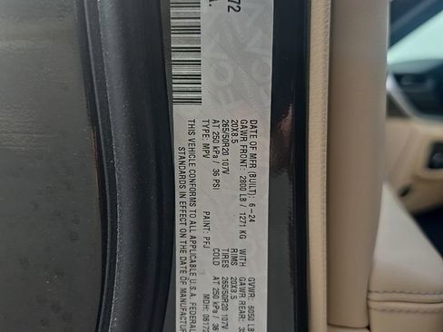 Used 2024 Jeep Grand Cherokee Limited w/ Luxury Tech Group II image 13