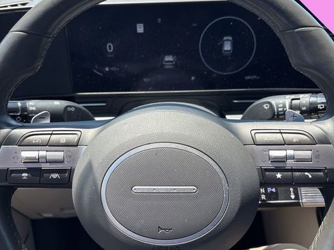 Certified 2024 Hyundai Kona Limited AWD/4WD image 8
