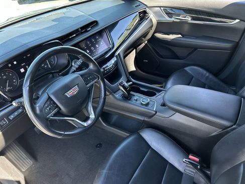 Used 2020 Cadillac XT6 Premium Luxury image 10
