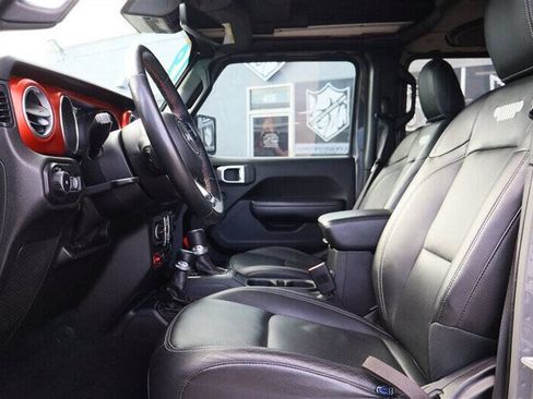 Used 2019 Jeep Wrangler Unlimited Rubicon AWD/4WD image 15