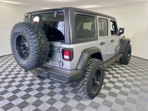 Used 2018 Jeep Wrangler Unlimited Sport S AWD/4WD image 5
