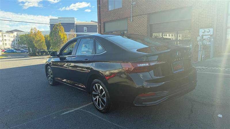 Used 2025 Volkswagen Jetta S FWD image 12