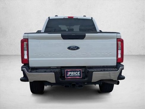 Used 2024 Ford F250 XLT w/ FX4 Off-Road Package AWD/4WD image 6