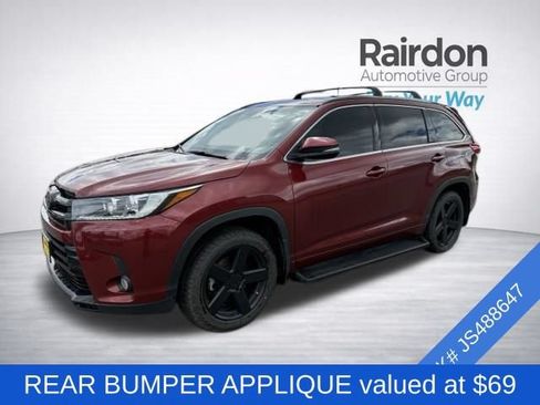 Used 2018 Toyota Highlander SE AWD/4WD image 3