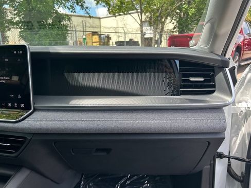 Used 2025 Volkswagen Tiguan S w/ 18" Wheel Package image 26