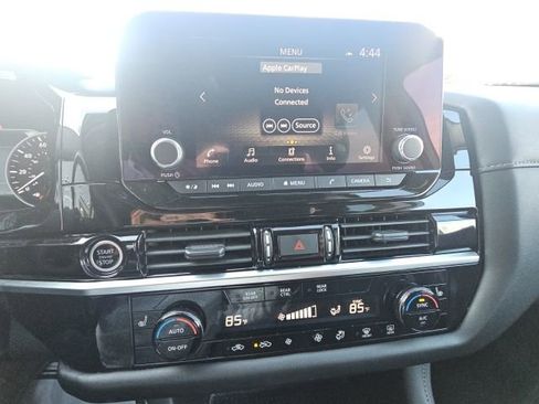 Certified 2024 Nissan Pathfinder SV w/ Lighting Package (N92) image 17