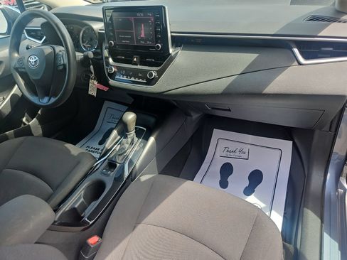 Used 2021 Toyota Corolla LE FWD image 21