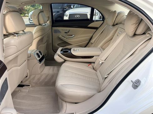 Used 2017 Mercedes-Benz S 550 4MATIC Sedan image 23