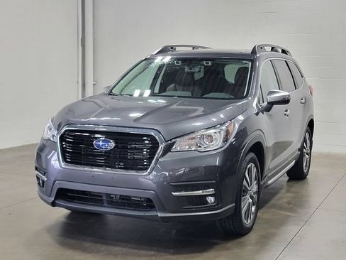 Used 2020 Subaru Ascent Touring w/ Popular Package #3 AWD/4WD image 2
