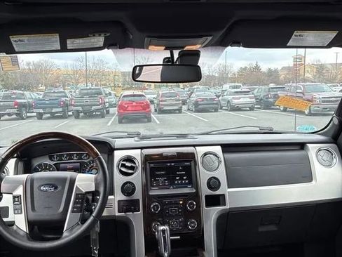 Used 2014 Ford F150 Platinum image 10