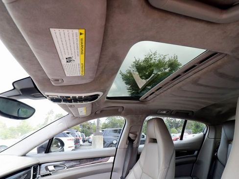 Used 2012 Porsche Panamera Turbo image 11