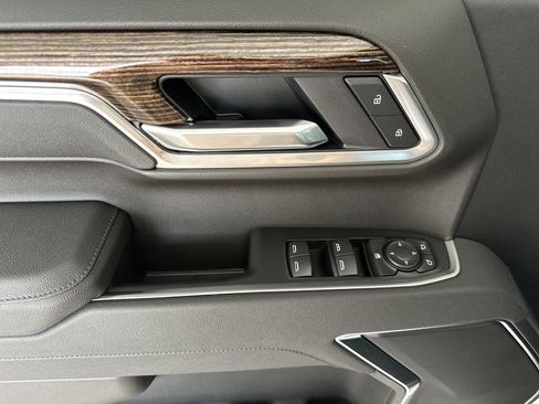 New 2026 GMC Sierra 1500 Elevation image 11