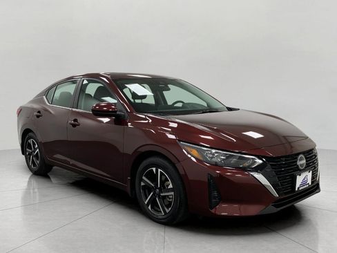 Certified 2025 Nissan Sentra SV FWD image 1