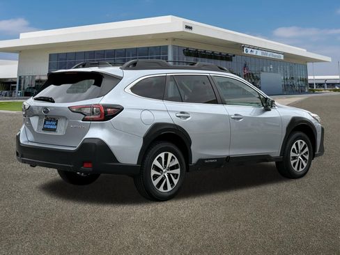 Used 2024 Subaru Outback Premium AWD/4WD image 10