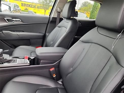 New 2026 Kia Sportage SX FWD image 13
