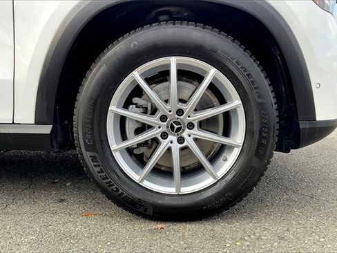 Used 2025 Mercedes-Benz GLE 350 4MATIC image 9