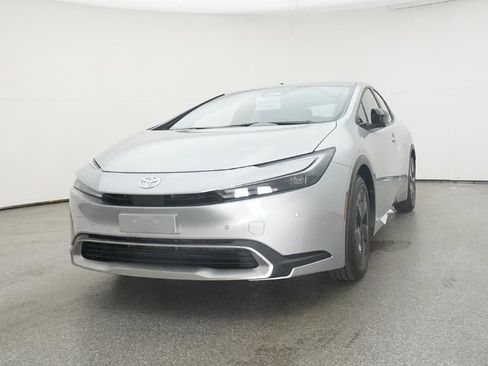 New 2026 Toyota Prius Plug-In Hybrid FWD image 32