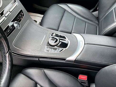 Used 2021 Mercedes-Benz C 300 4MATIC Sedan w/ Premium Package image 14