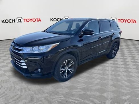 Used 2019 Toyota Highlander Plus image 3