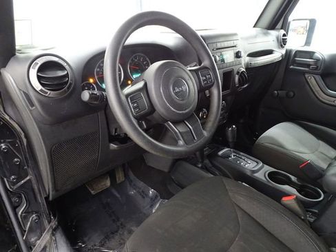 Used 2018 Jeep Wrangler Unlimited Sport image 18