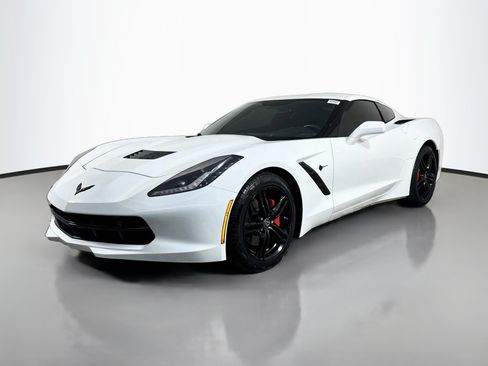 Used 2016 Chevrolet Corvette Stingray Coupe w/ 2LT Preferred Equipment Group RWD image 4