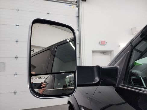 Used 2018 RAM 2500 Limited image 32