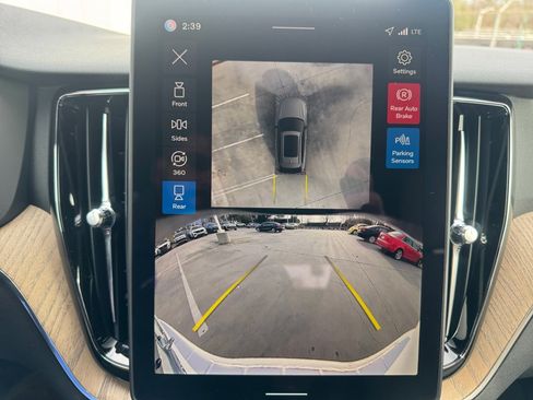 New 2026 Volvo XC60 B5 Plus w/ Protection Package Premier image 19