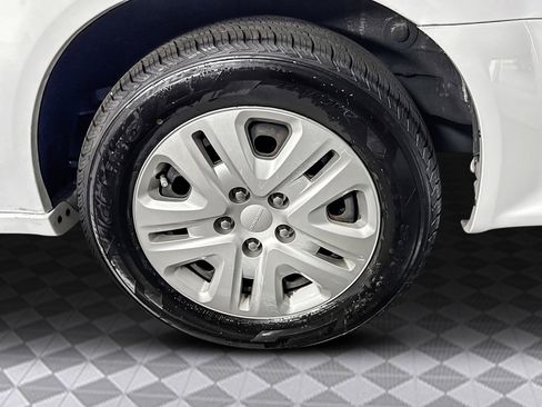 Used 2019 Dodge Grand Caravan SE w/ UConnect Hands-Free Group image 33