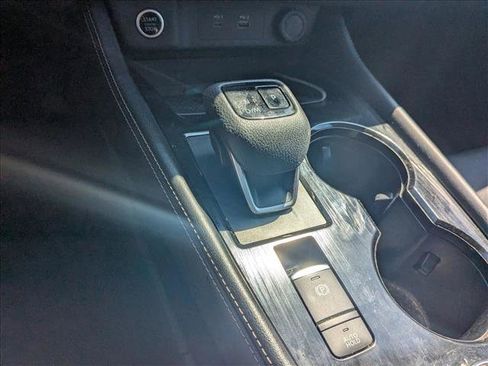 Used 2023 Nissan Rogue Platinum w/ Platinum Premium Package image 16