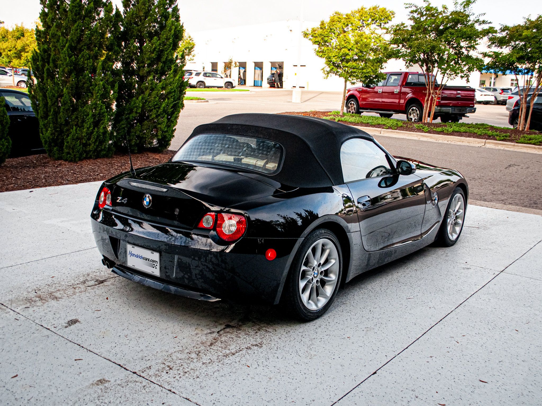 Used 2005 BMW Z4 2.5i RWD image 10