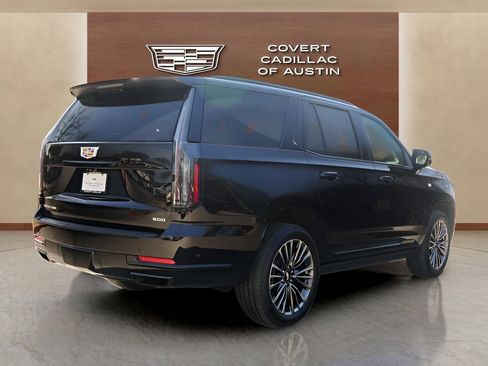 Certified 2025 Cadillac Escalade Sport Platinum w/ LPO, Floor Liner Package AWD/4WD image 4