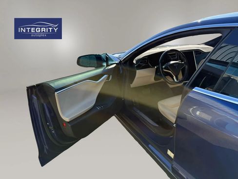 Used 2016 Tesla Model S 90D image 10