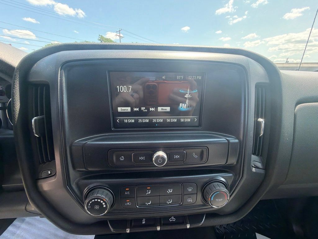 Used 2018 Chevrolet Silverado 1500 LS w/ Trailering Package AWD/4WD image 24