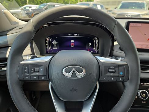 Used 2023 INFINITI QX60 Luxe w/ Performance Audio Package FWD image 11