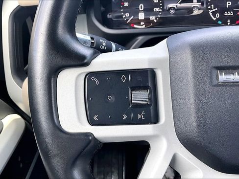 Used 2022 Land Rover Defender 110 S AWD/4WD image 20