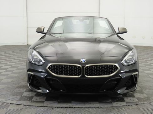 Used 2020 BMW Z4 M40i w/ Premium Package image 2
