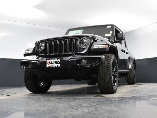 Used 2025 Jeep Gladiator Sport AWD/4WD image 47