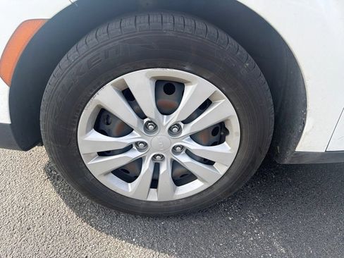 Used 2023 Kia Soul LX FWD image 7