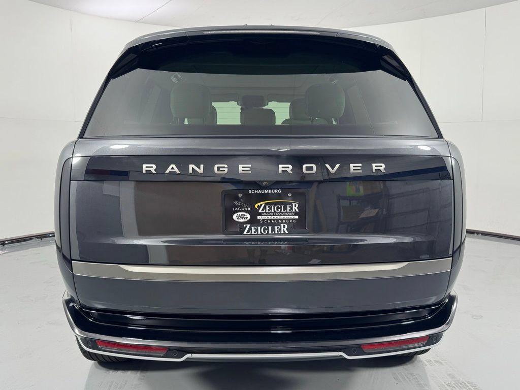 Used 2024 Land Rover Range Rover SE AWD/4WD image 7