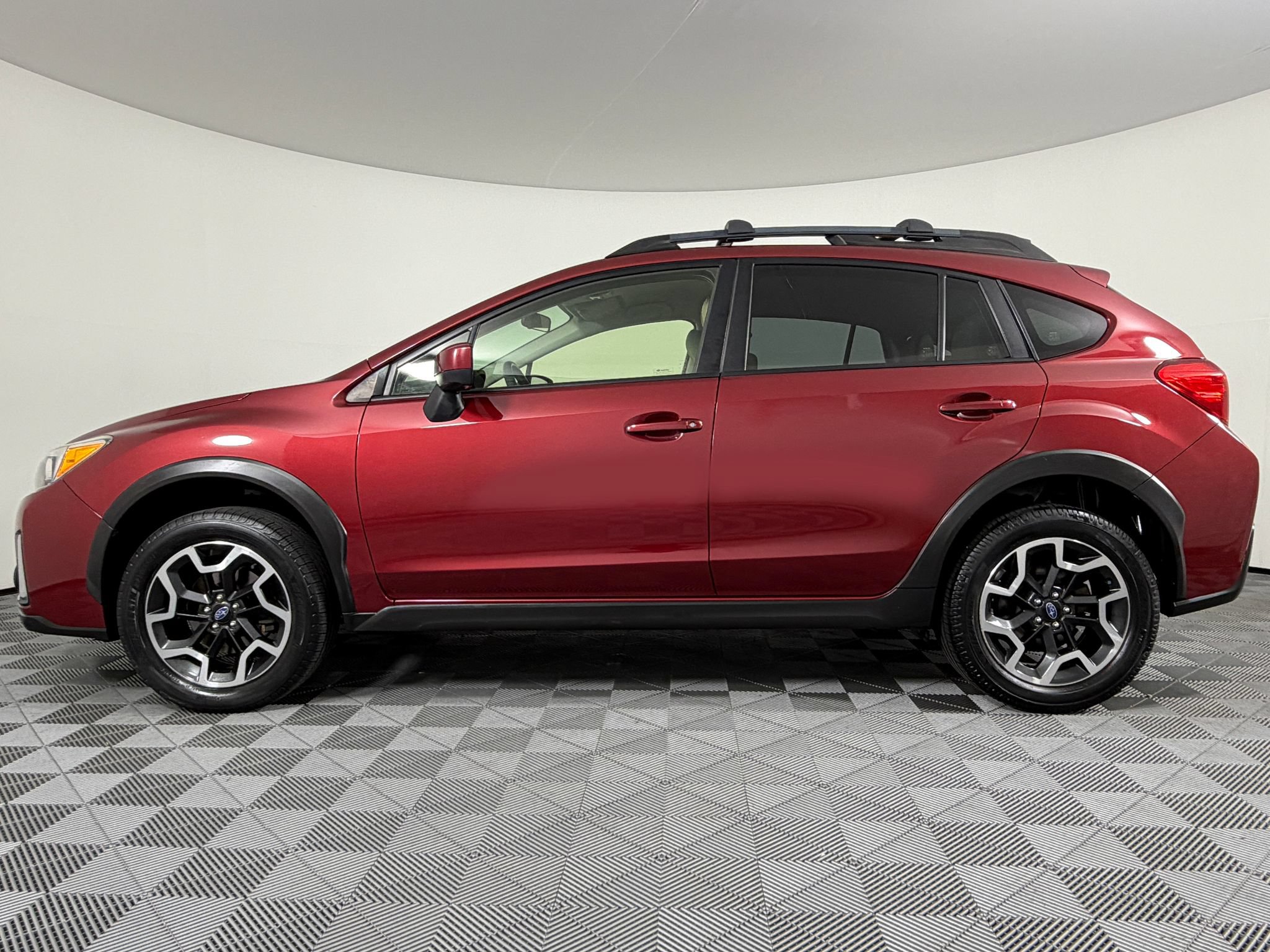 Used 2017 Subaru Crosstrek 2.0i Premium AWD/4WD image 13