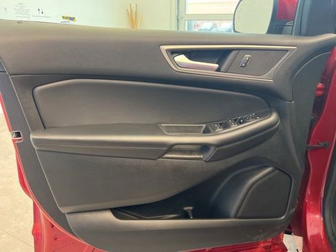 Used 2023 Ford Edge SEL w/ Convenience Package image 22