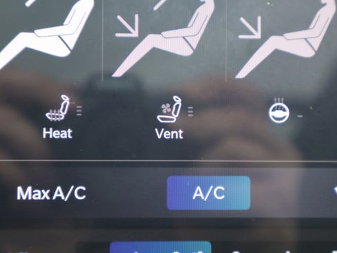 Used 2024 Jeep Compass Trailhawk w/ Trailhawk Elite Group image 23